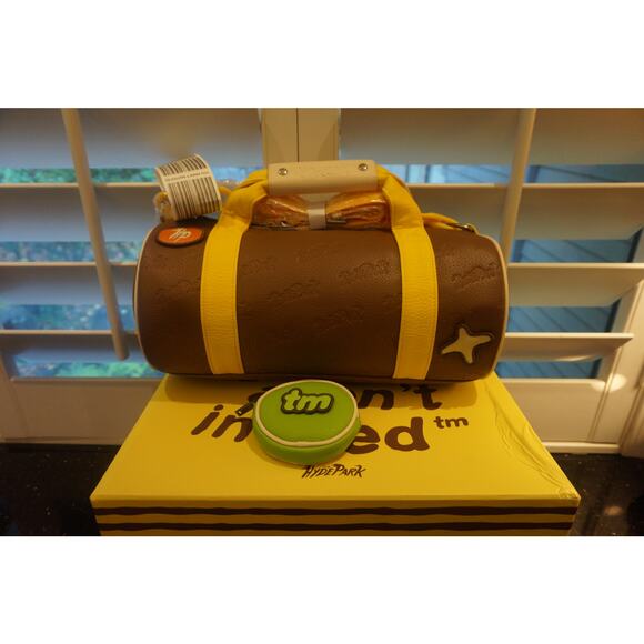 HYDE PARK TRAVEL DAY DUFFLE-CIGAR BRAND NEW IN BOX/AUTHENTIC - Picture 7 of 7